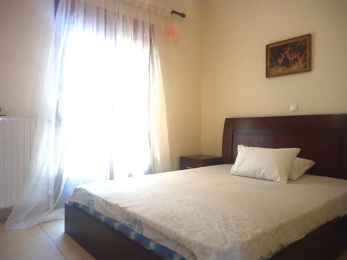 Μεζονετα Apartment Nea Roda Exterior photo